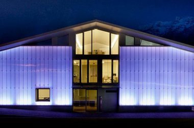 Esterni dello stabilimento di acqua Levico